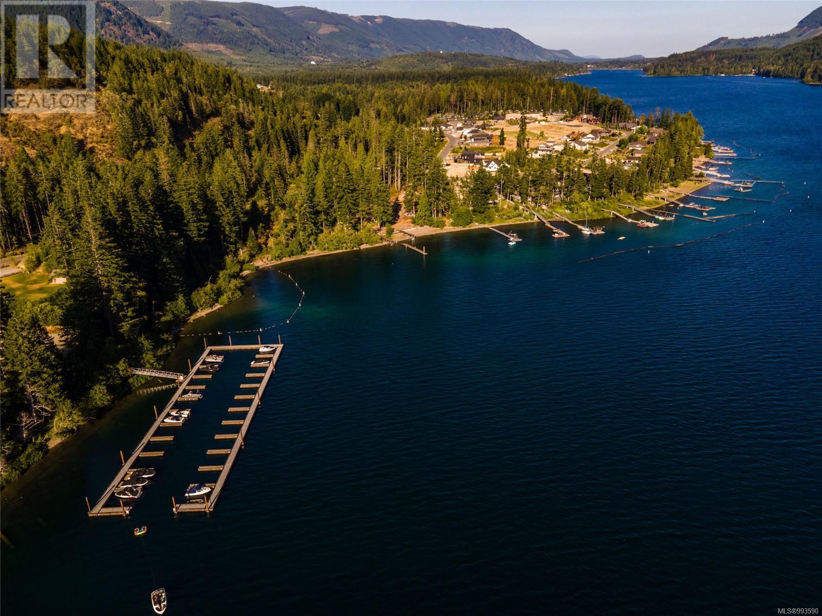 7260 Lakefront Dr, Lake Cowichan