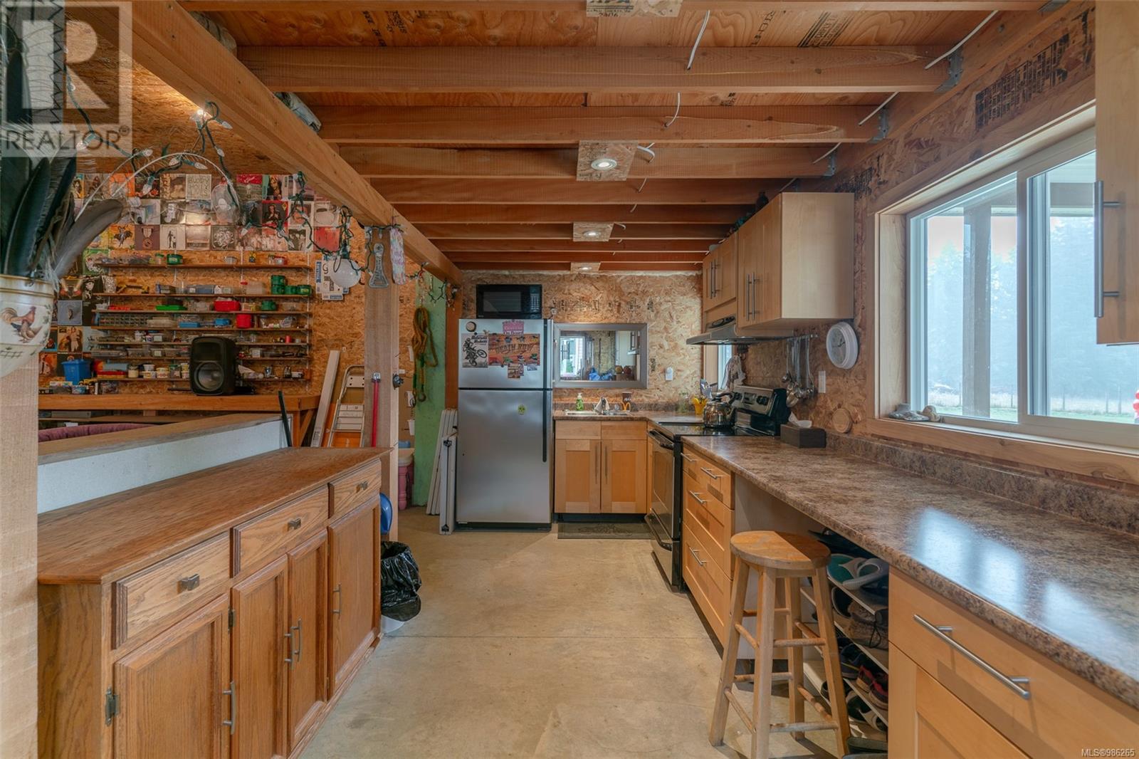 7100 Beaver Creek Rd, Port Alberni real estate listing 986265