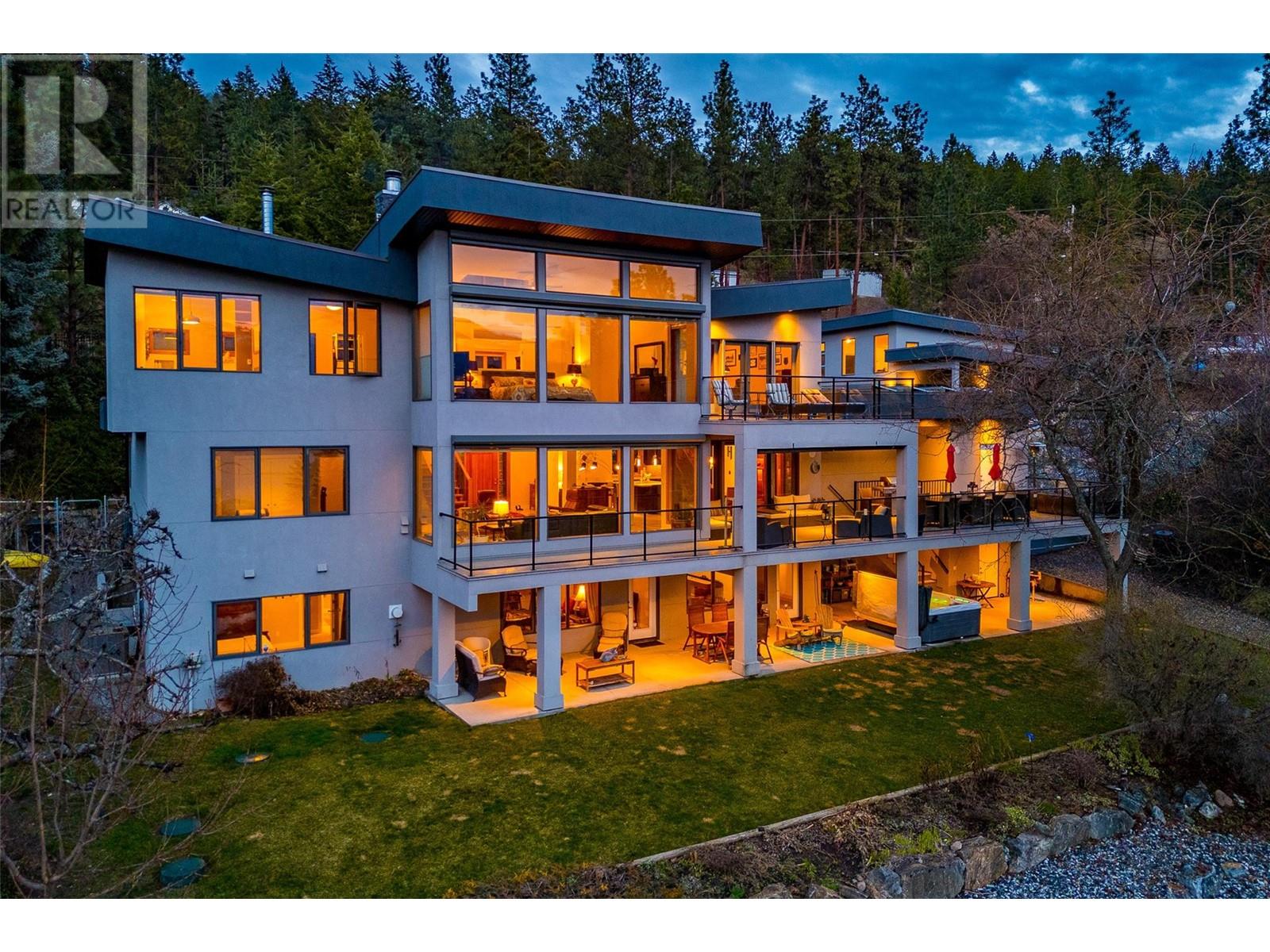16550 Carbonneau Road, Lake Country