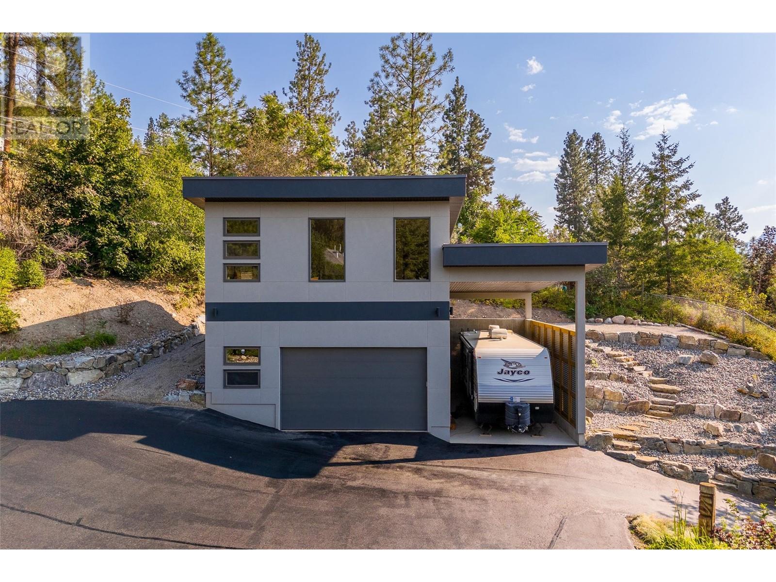 16550 Carbonneau Road, Lake Country