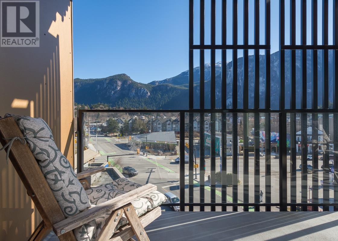 416 1365 PEMBERTON AVENUE, Squamish real estate listing R2984874