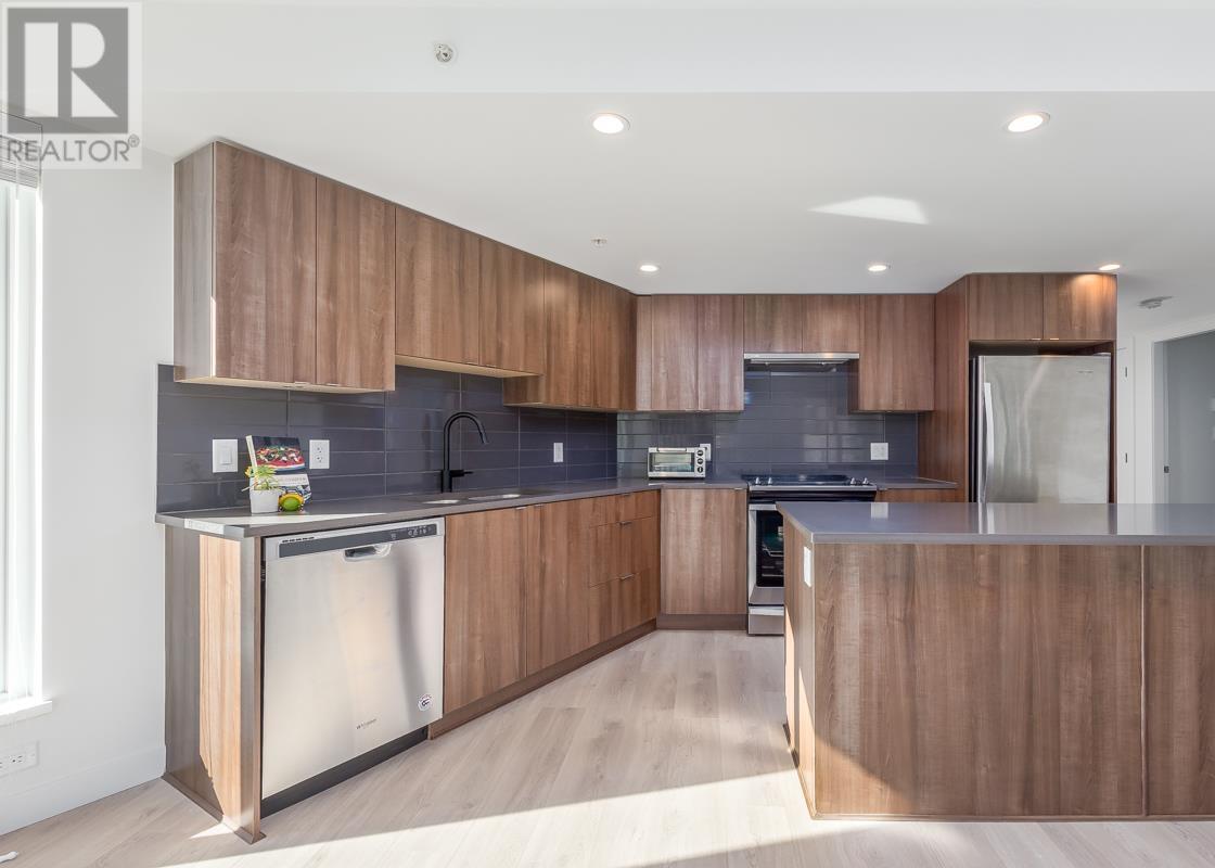 416 1365 PEMBERTON AVENUE, Squamish real estate listing R2984874