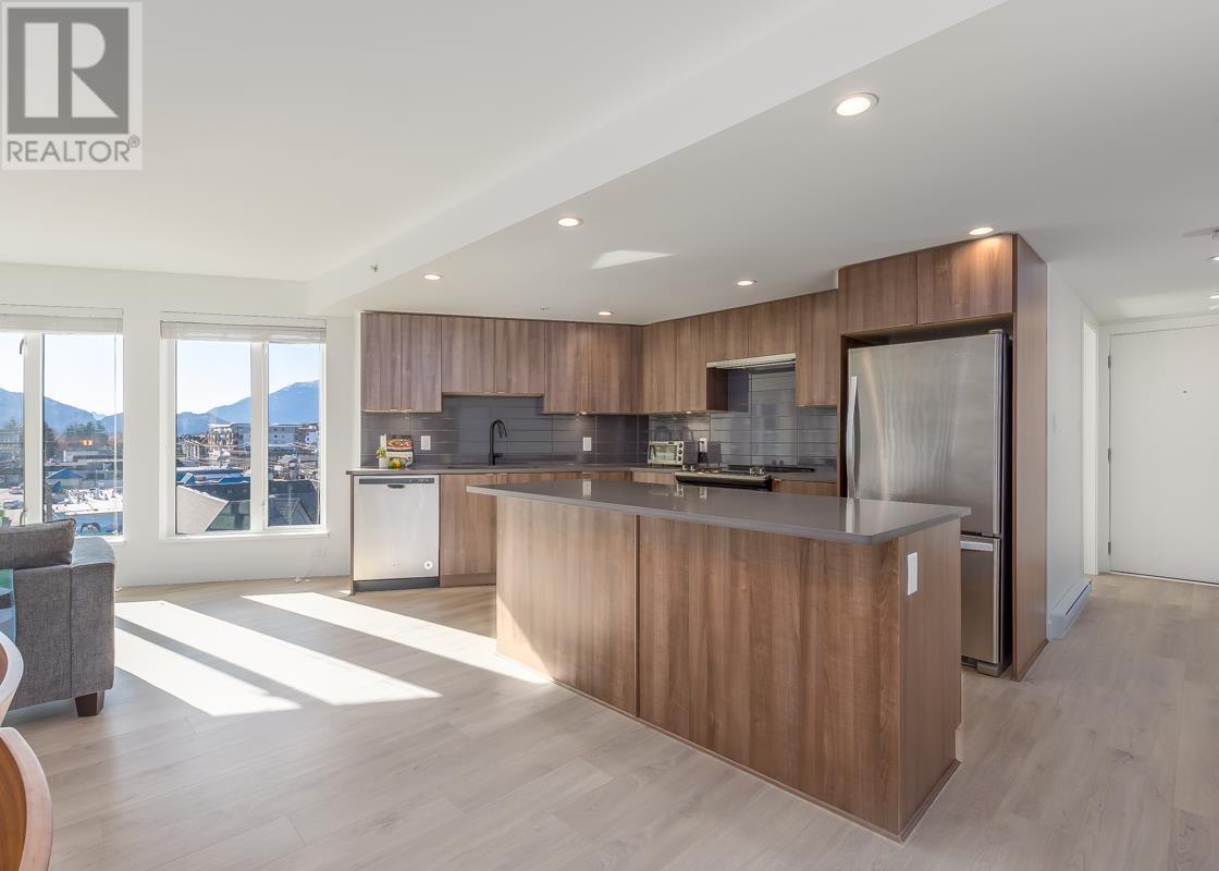 416 1365 PEMBERTON AVENUE, Squamish real estate listing R2984874
