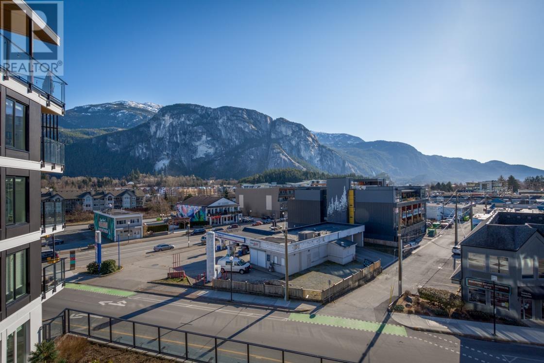 416 1365 PEMBERTON AVENUE, Squamish real estate listing R2984874