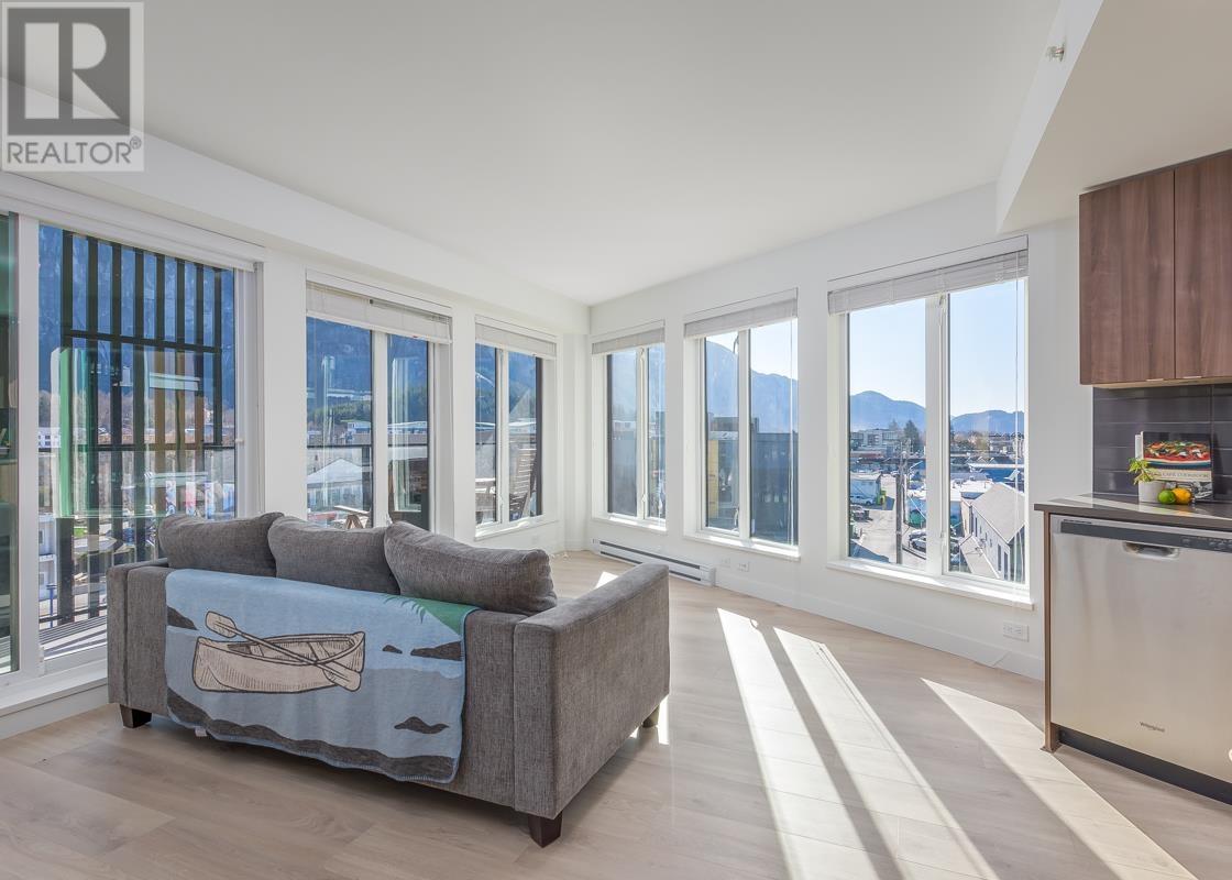 416 1365 PEMBERTON AVENUE, Squamish real estate listing R2984874