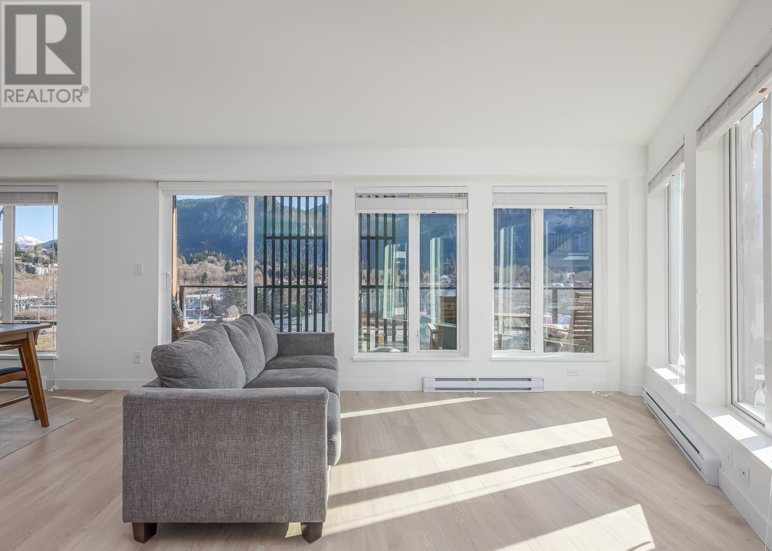 416 1365 PEMBERTON AVENUE, Squamish real estate listing R2984874