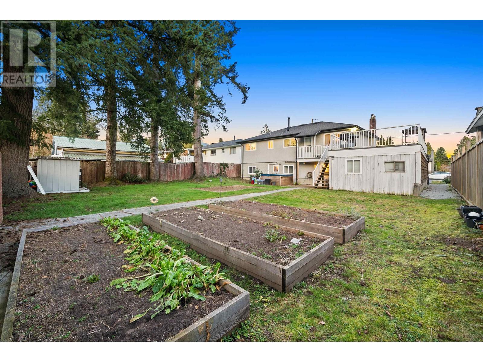 3949 SEFTON STREET, Port Coquitlam real estate listing R2984890
