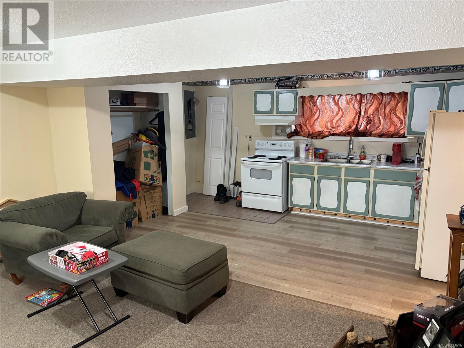 4090 Wood Ave S, Port Alberni real estate listing 993616
