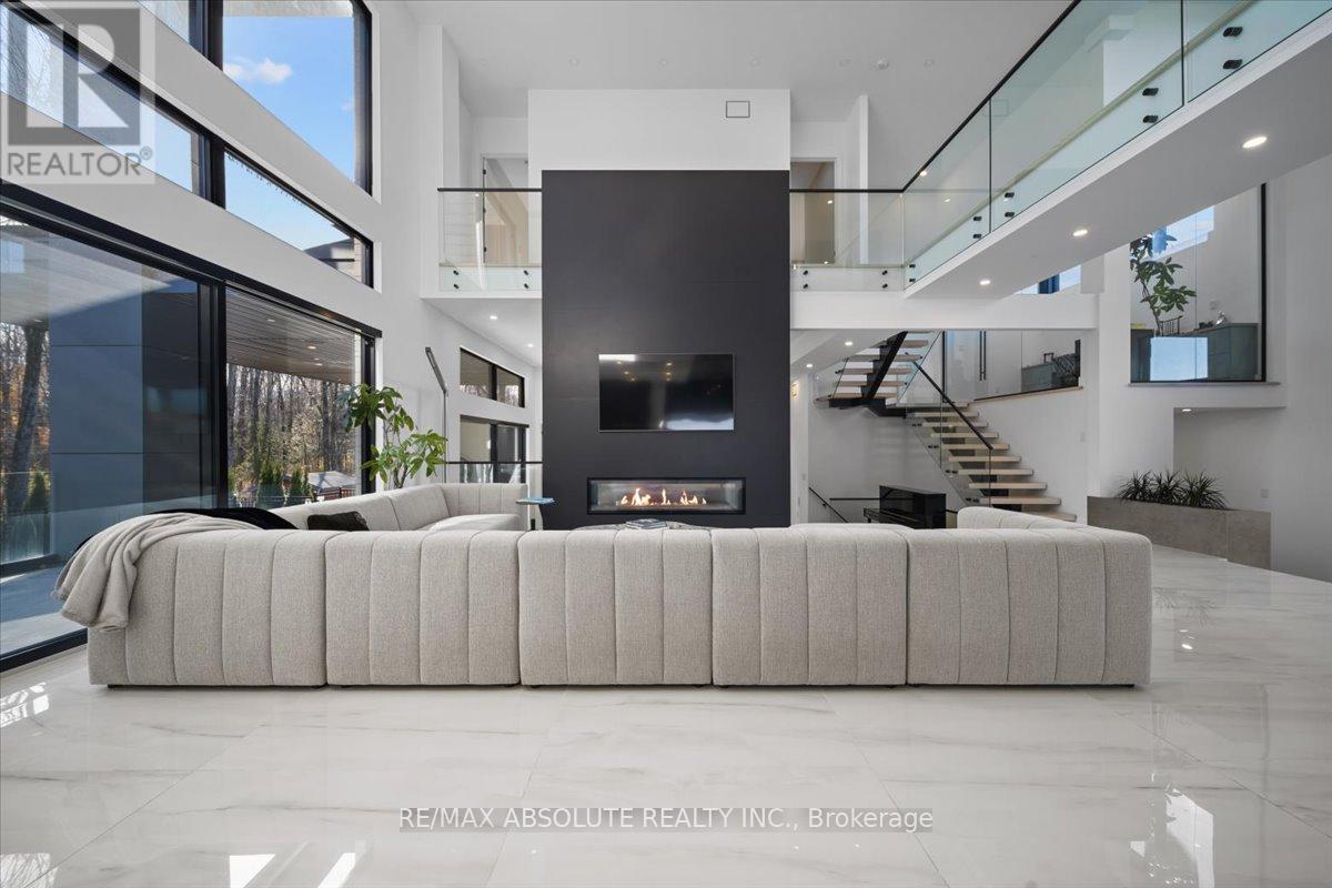 Photo 17 of 553 Shoreway Drive, Ottawa ON