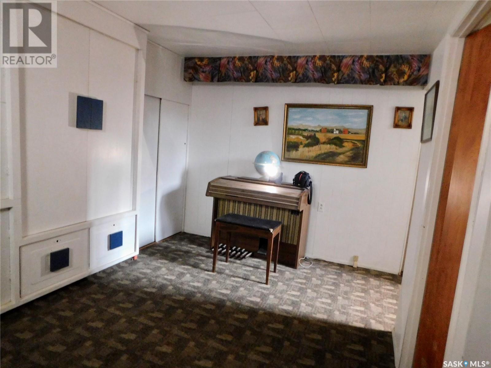 Photo 20 of 517 3rd Avenue E, Assiniboia SK