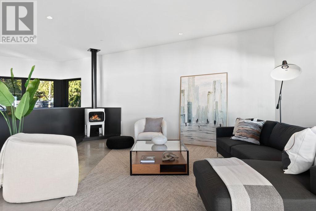 4166 ROSE CRESCENT, West Vancouver