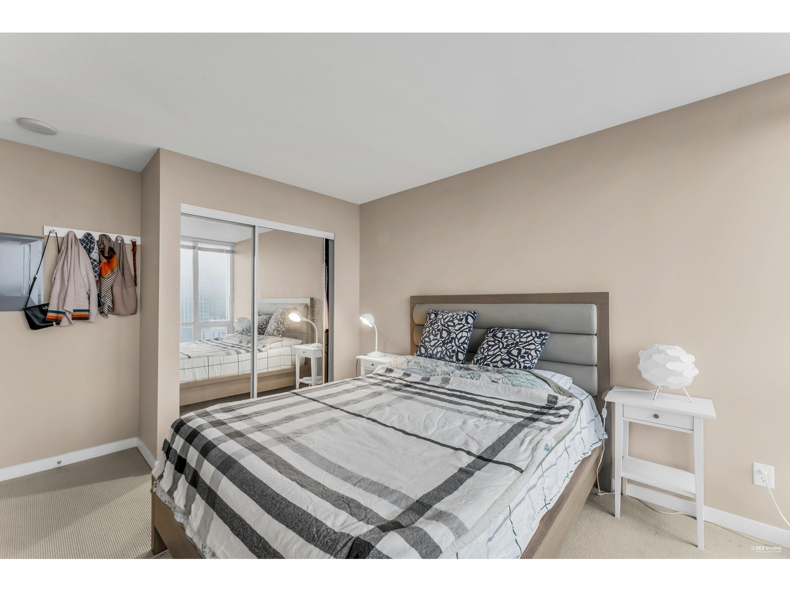 2908 9981 WHALLEY BOULEVARD, Surrey