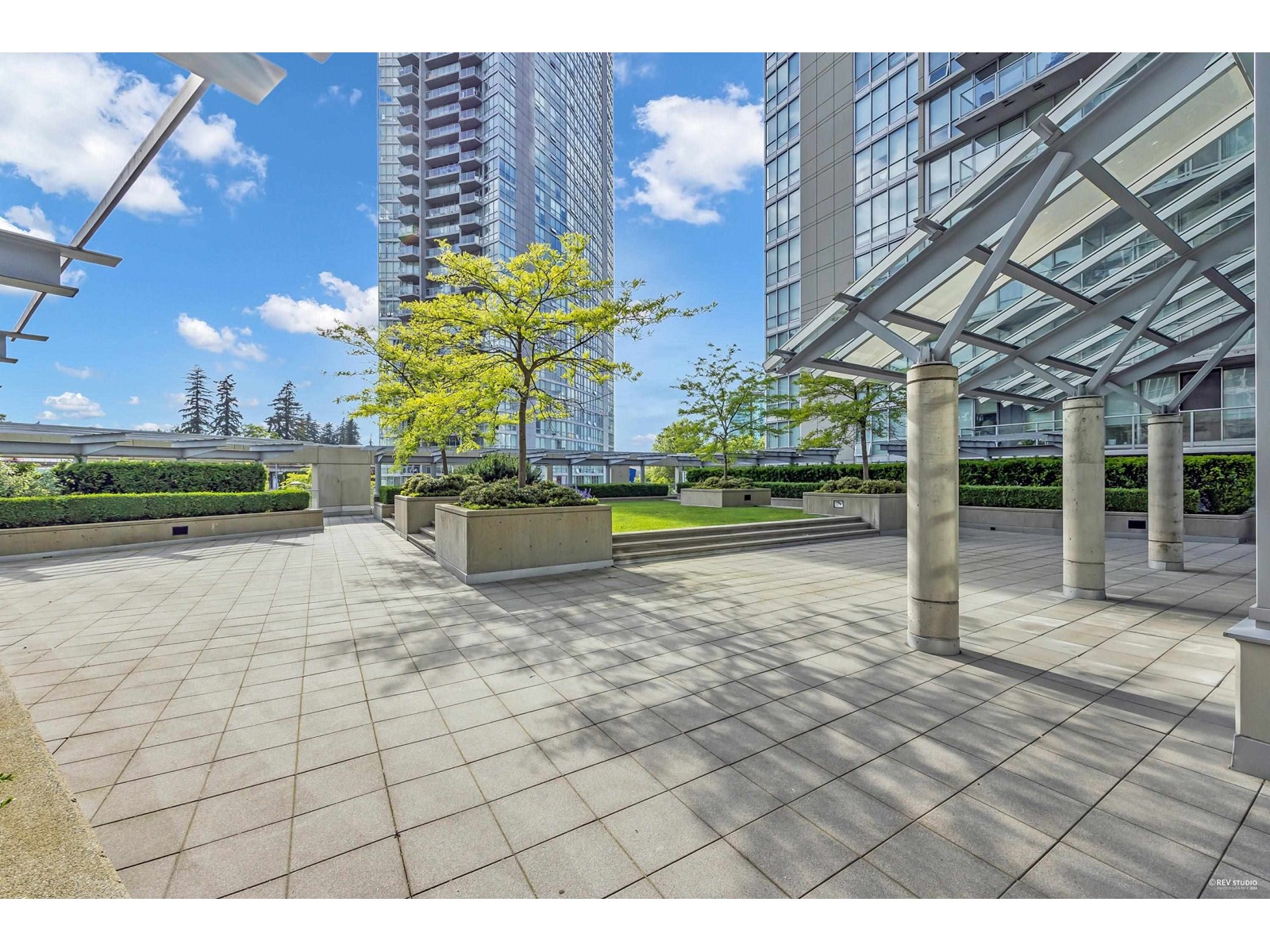 2908 9981 WHALLEY BOULEVARD, Surrey