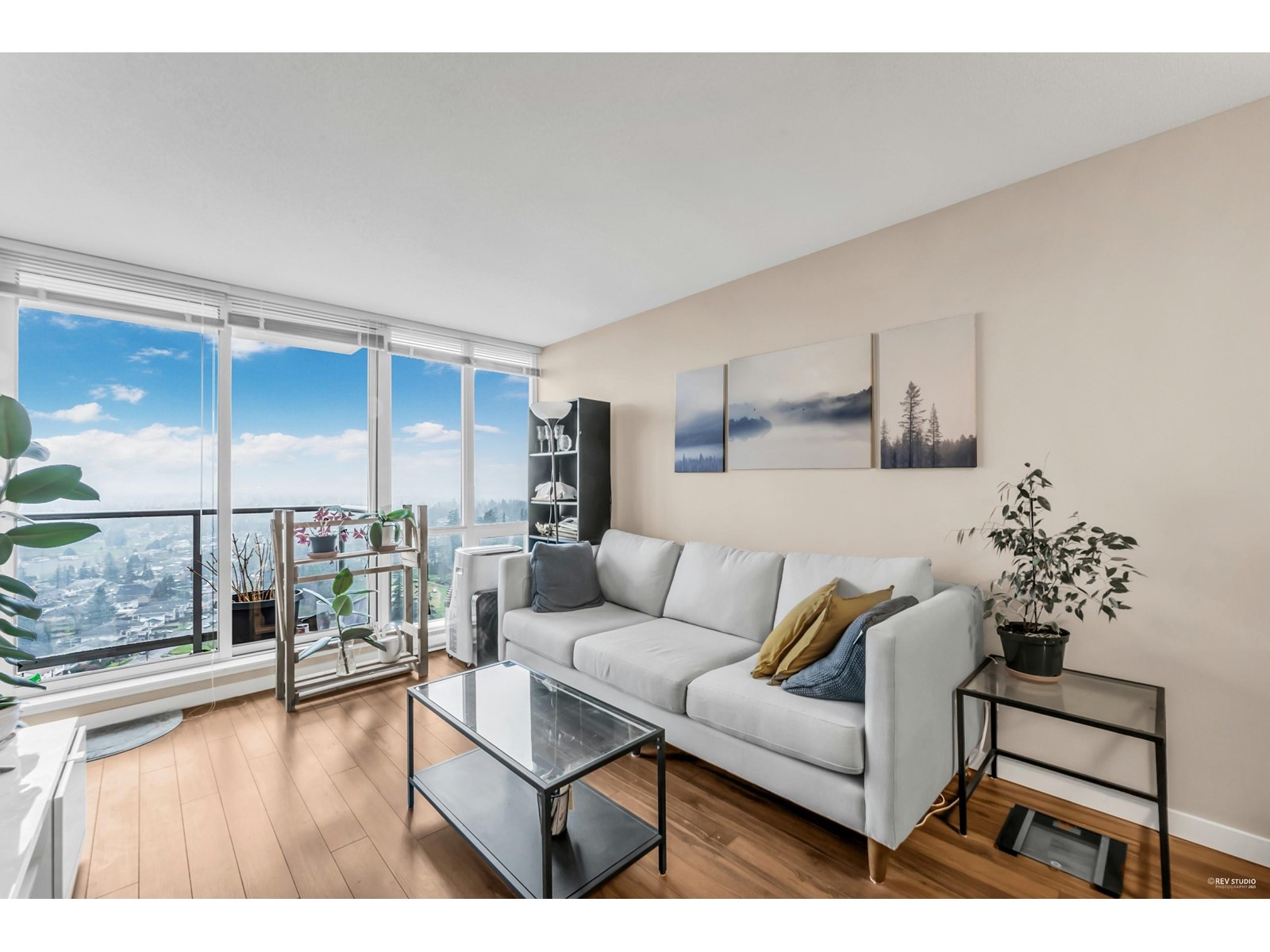 2908 9981 WHALLEY BOULEVARD, Surrey