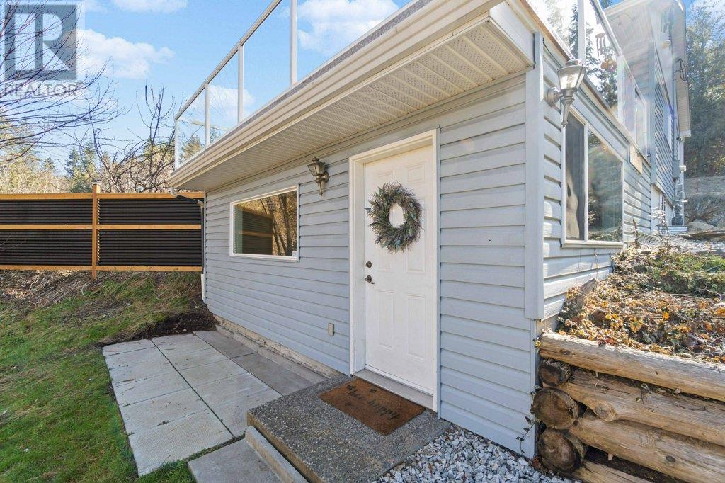  5881 71 Avenue Northeast, Salmon Arm