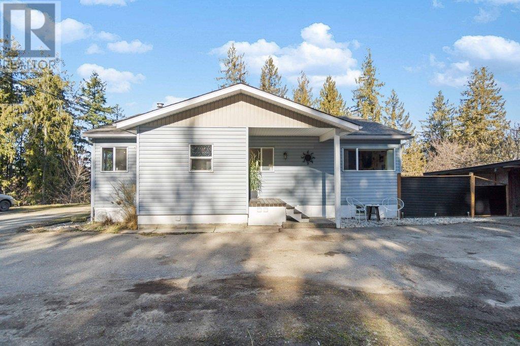  5881 71 Avenue Northeast, Salmon Arm