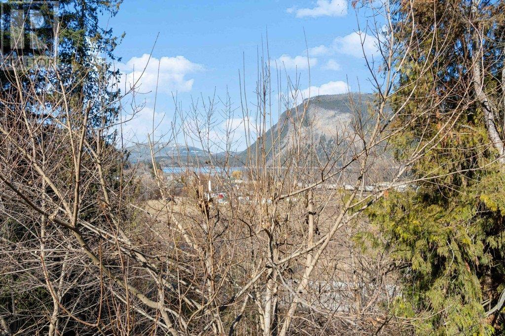  5881 71 Avenue Northeast, Salmon Arm