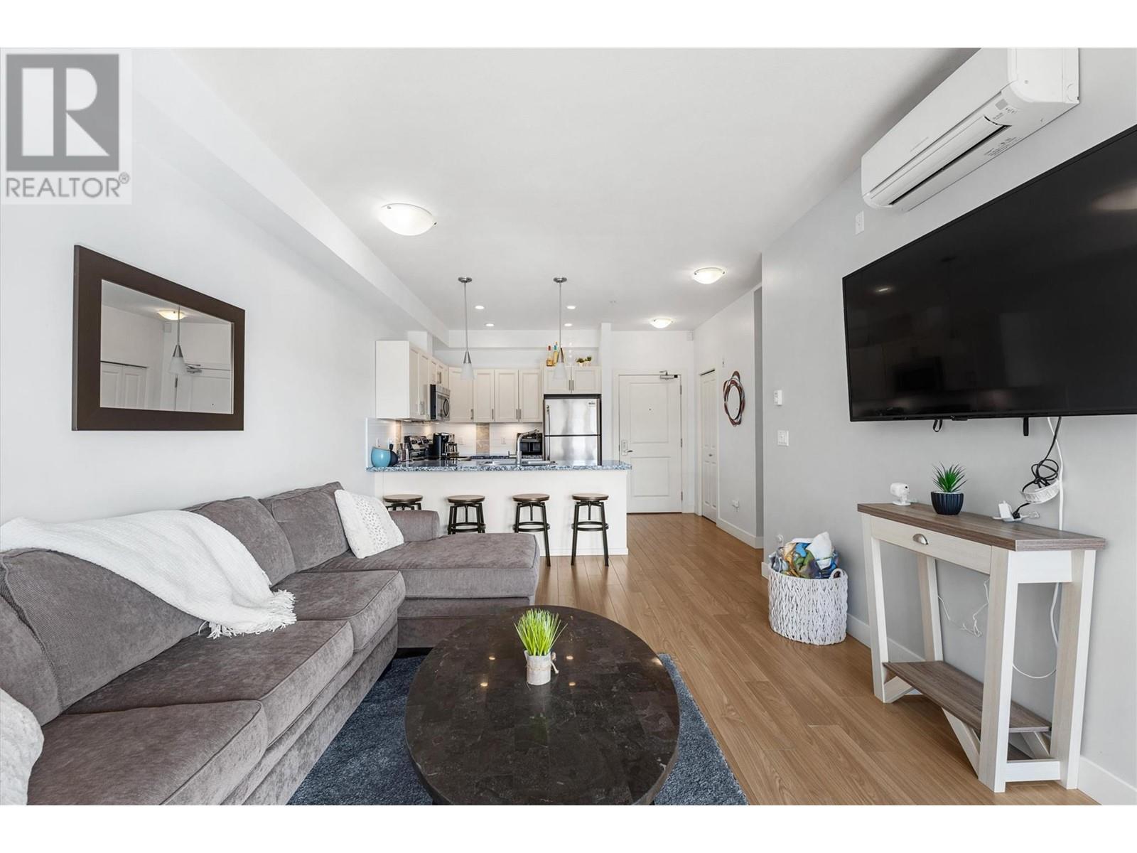 407 3220 Skyview Lane, West Kelowna