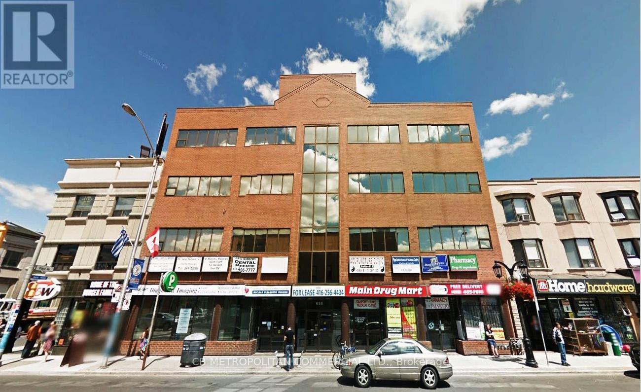 658 Danforth