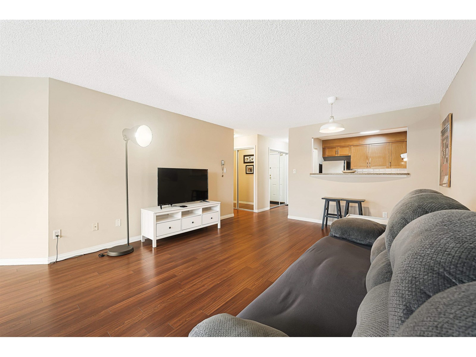215 1280 FIR STREET, White Rock real estate listing R2983637