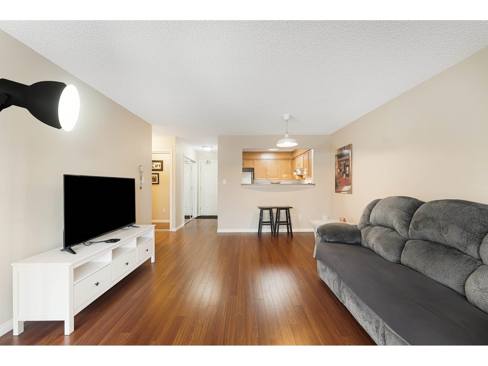 215 1280 FIR STREET, White Rock real estate listing R2983637