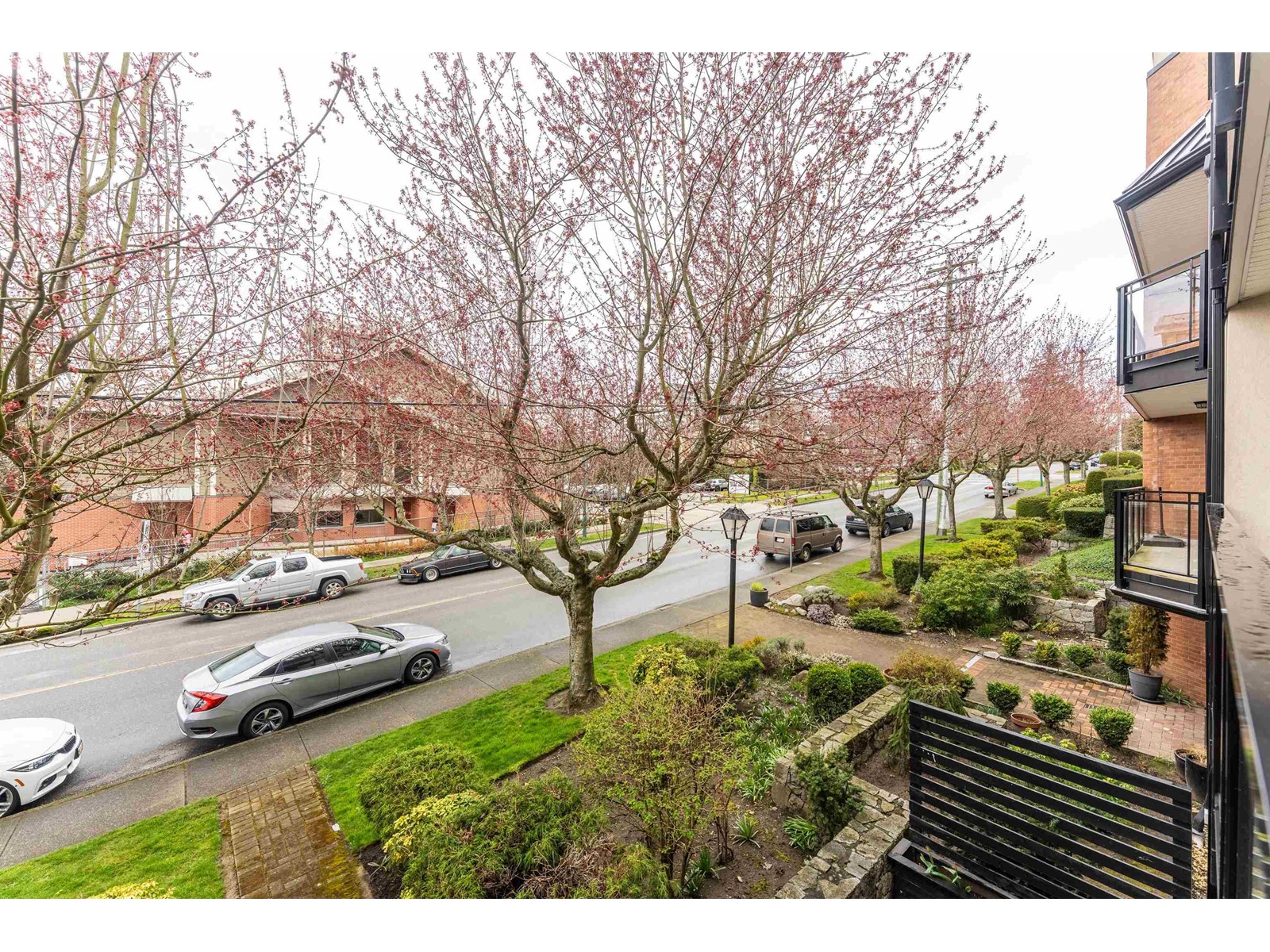 215 1280 FIR STREET, White Rock real estate listing R2983637