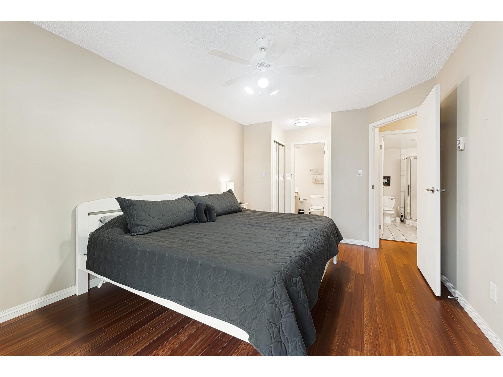215 1280 FIR STREET, White Rock real estate listing R2983637