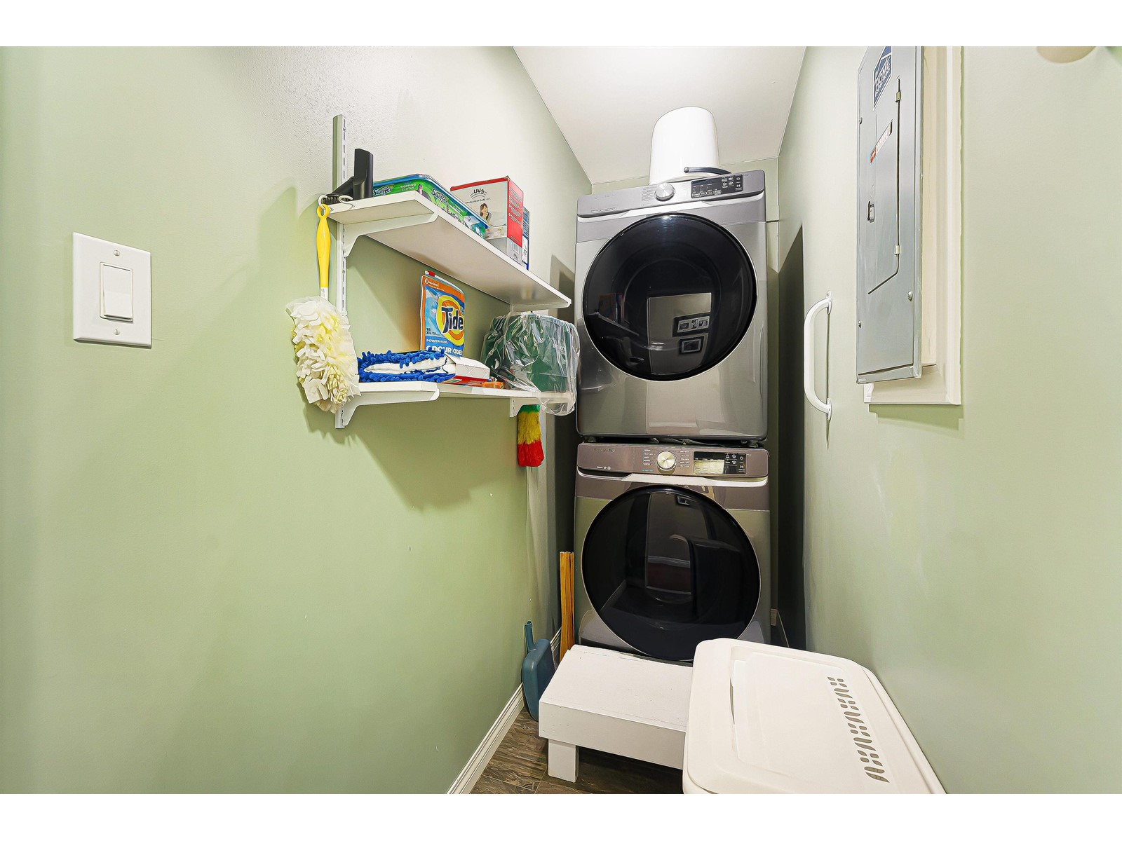 215 1280 FIR STREET, White Rock real estate listing R2983637