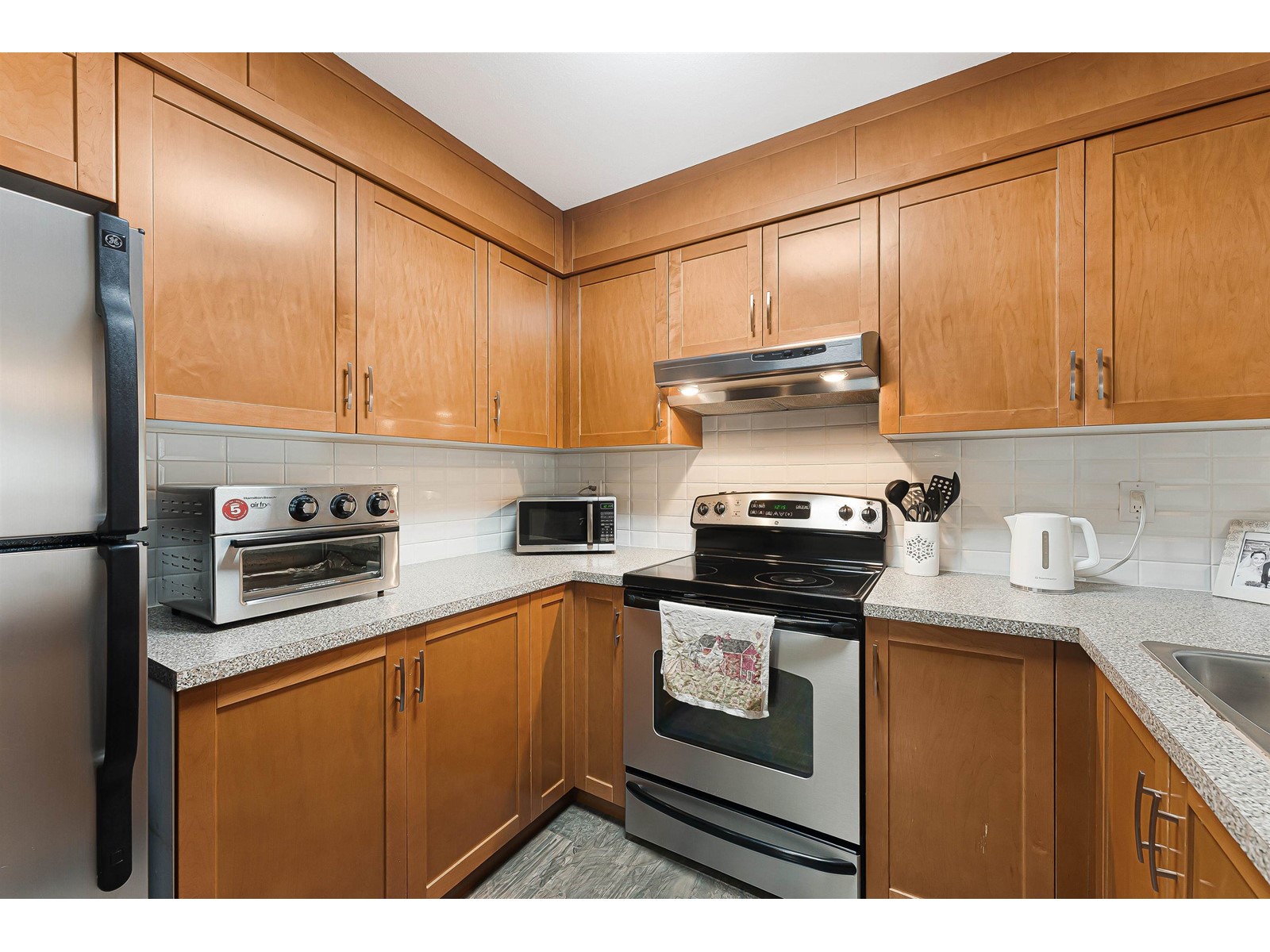 215 1280 FIR STREET, White Rock real estate listing R2983637