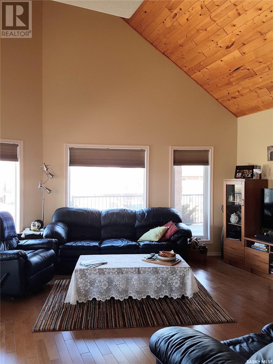 Photo 7 of 325 Ruby Drive, Coteau Rm No 255 SK