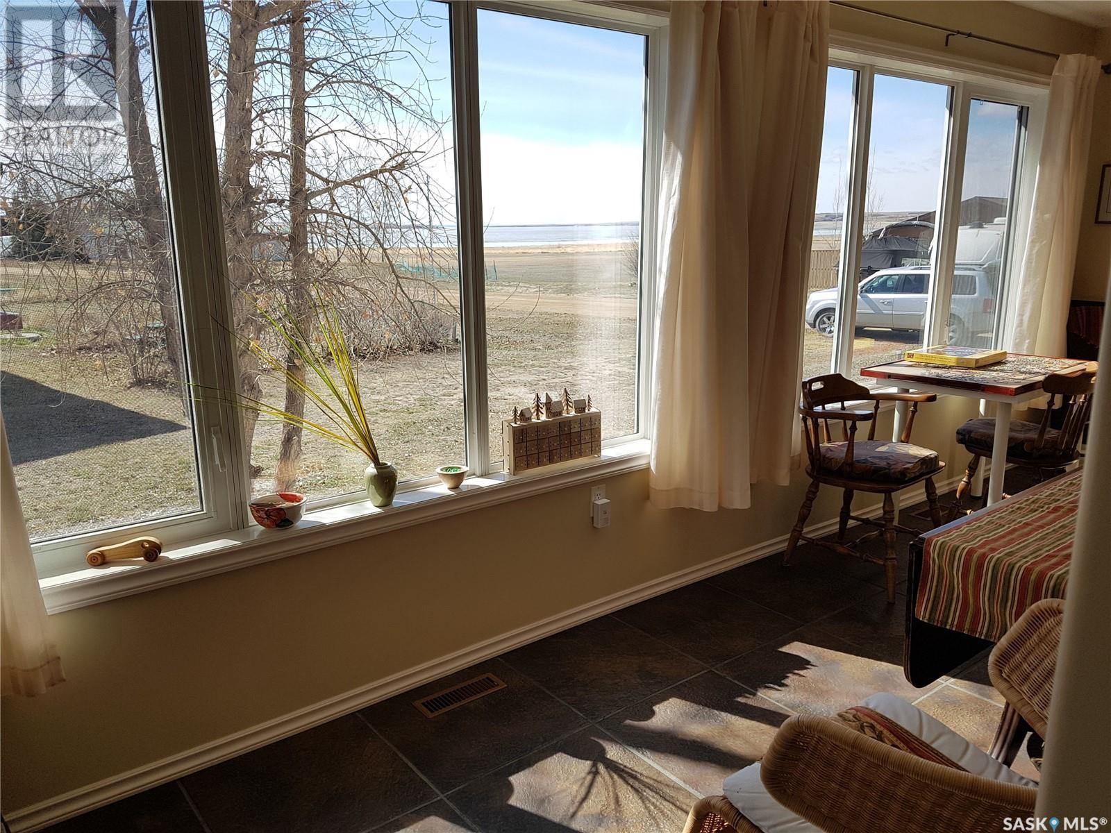 Photo 3 of 325 Ruby Drive, Coteau Rm No 255 SK