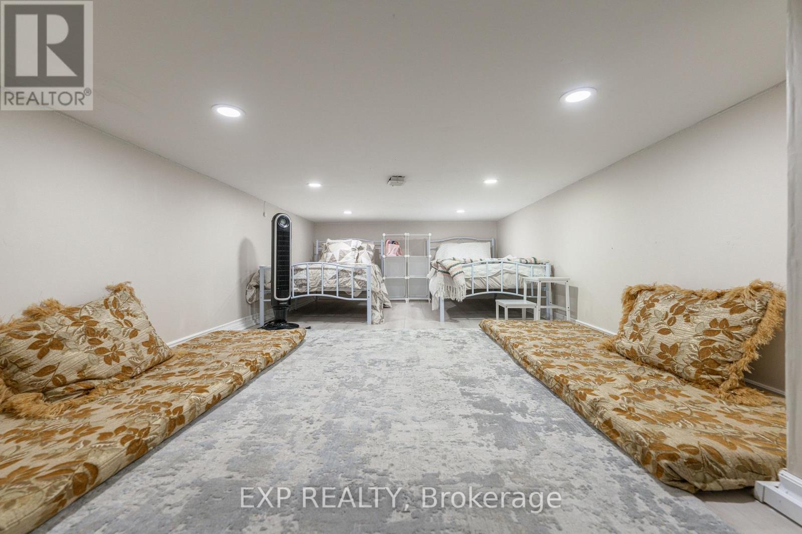 7148 Garner
