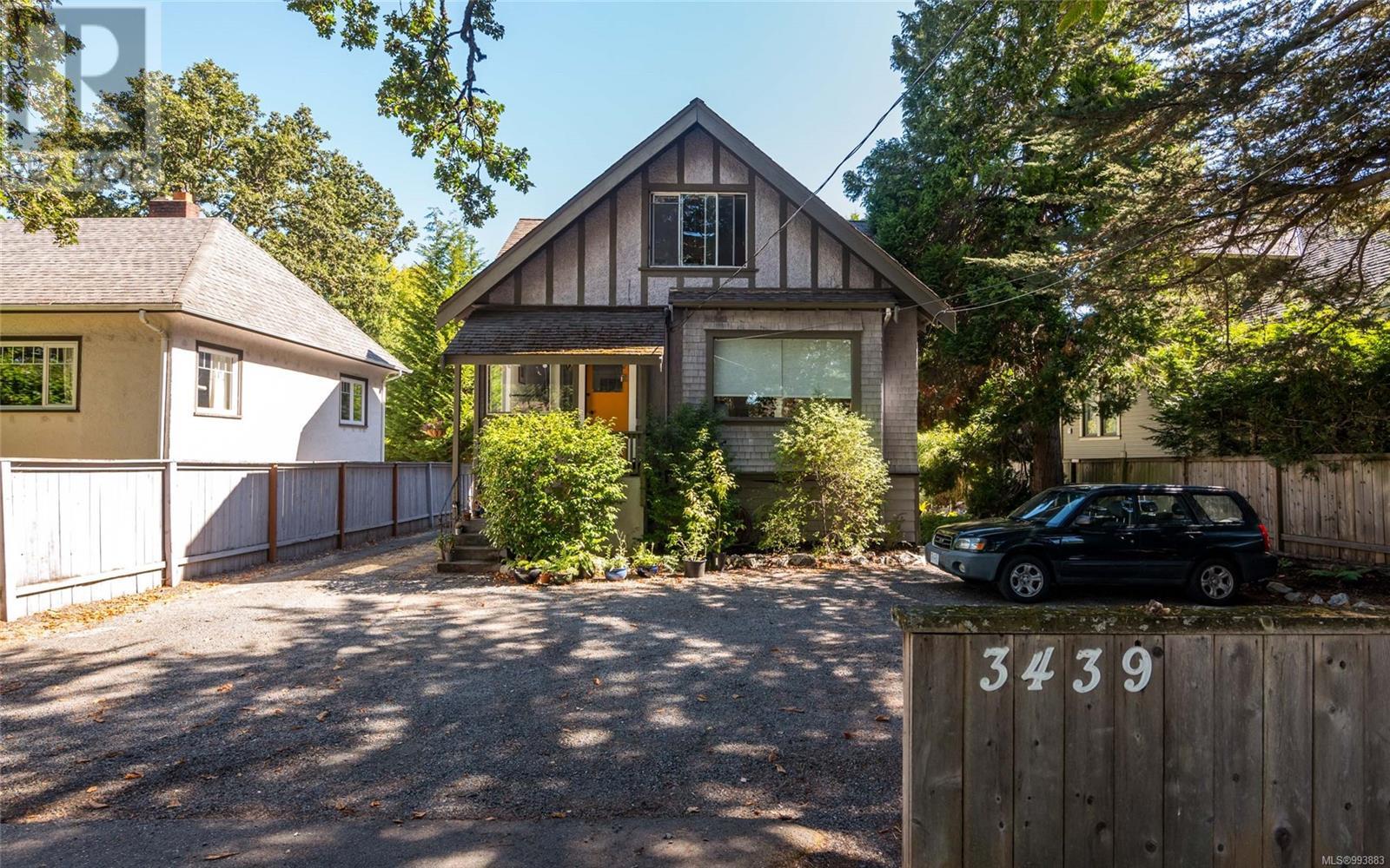 3439 Cook Street, Saanich