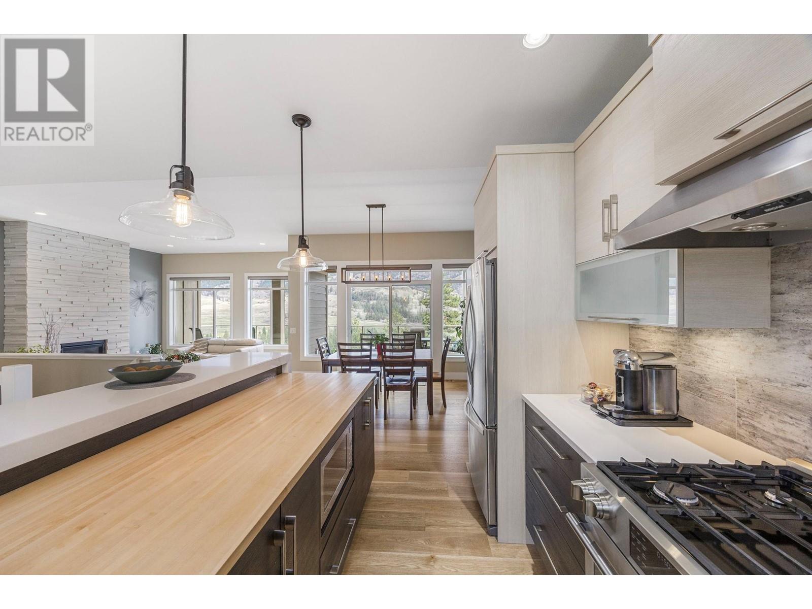 498 CARNOUSTIE DRIVE - Image 34