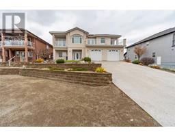 6812 Cabernet Place, Oliver