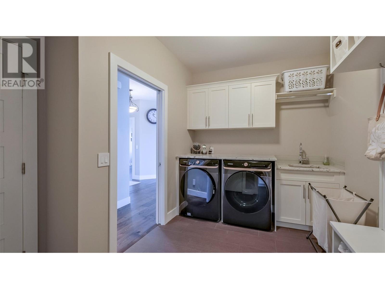  593 Harrogate Lane, Kelowna
