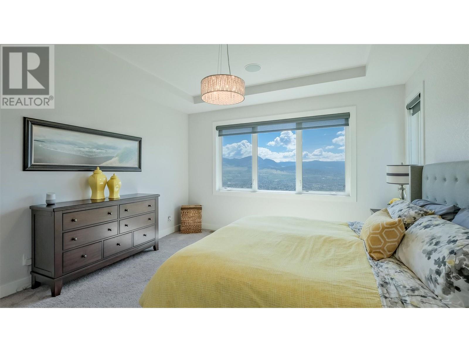  593 Harrogate Lane, Kelowna