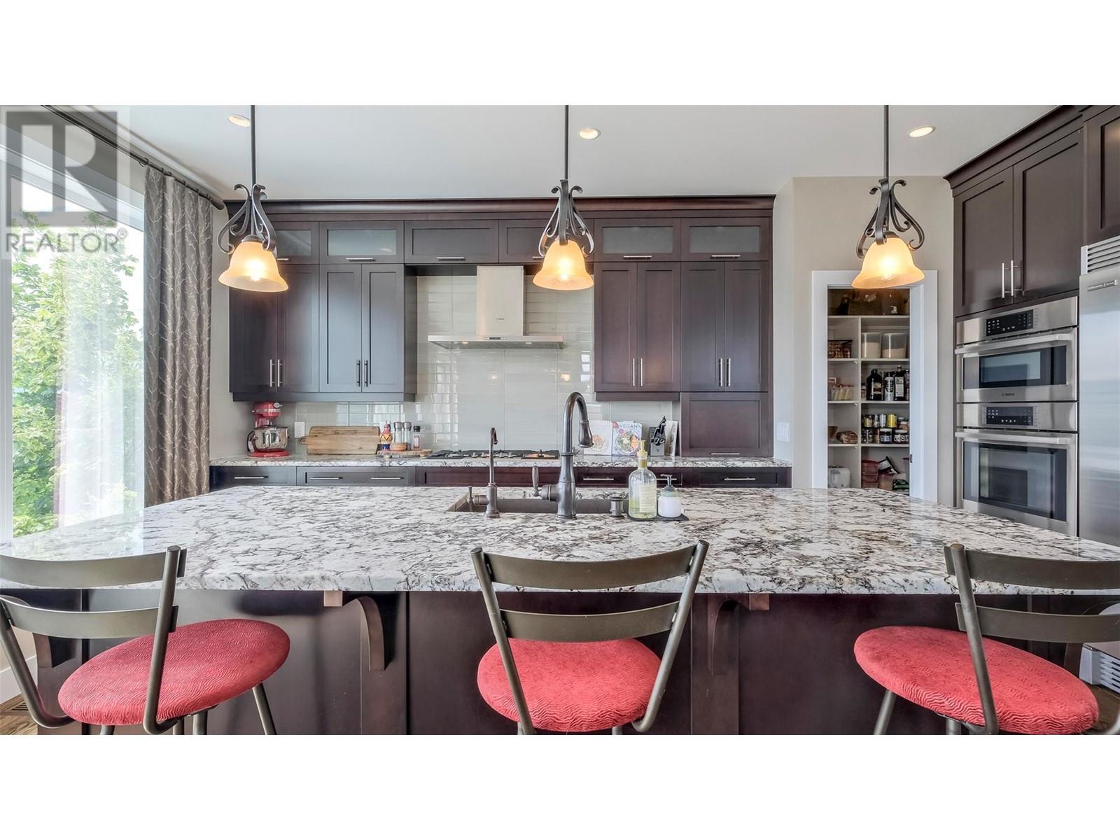  593 Harrogate Lane, Kelowna