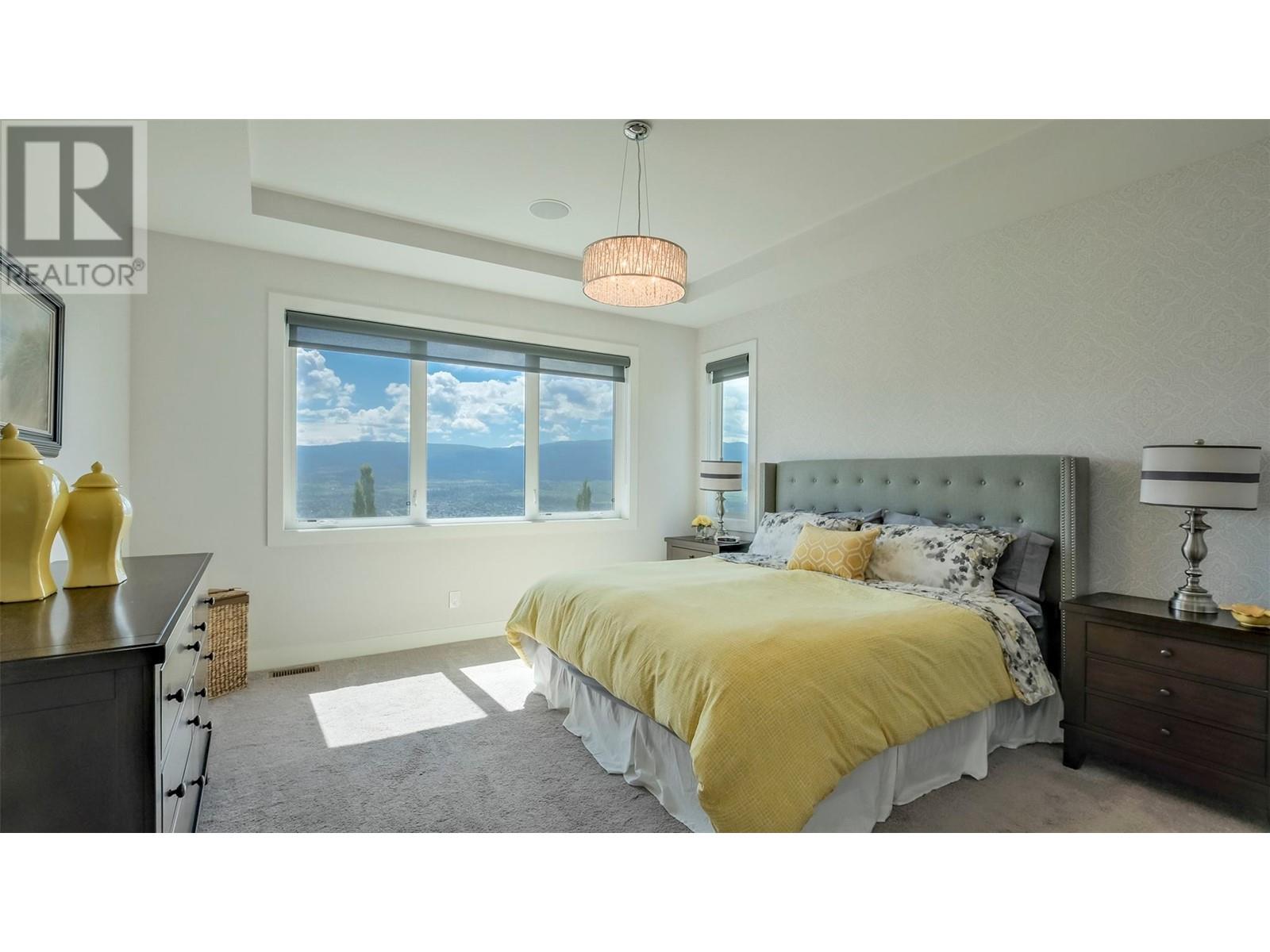  593 Harrogate Lane, Kelowna