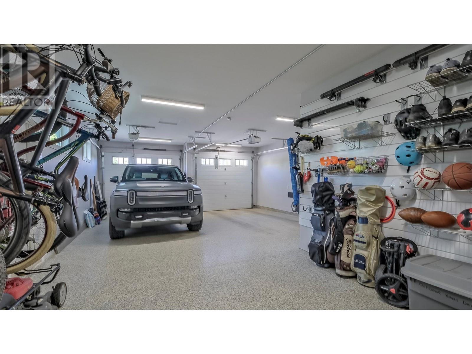  593 Harrogate Lane, Kelowna