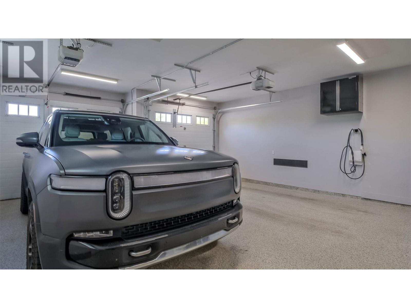  593 Harrogate Lane, Kelowna