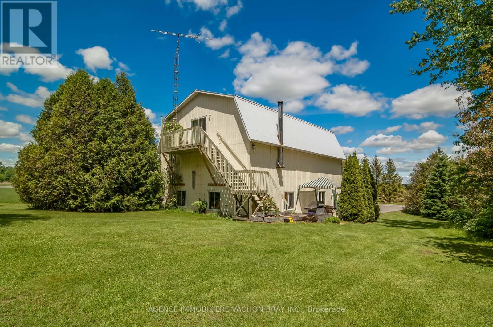 Photo 8 of 4020 4th Line Road, South Glengarry ON