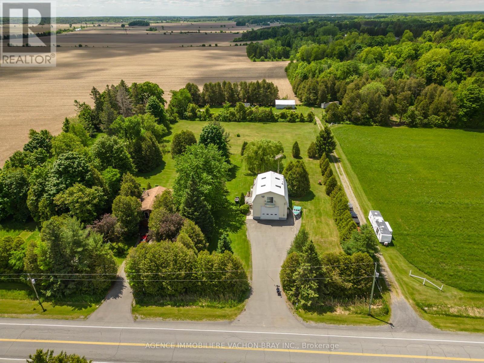 Photo 36 of 4020 4th Line Road, South Glengarry ON