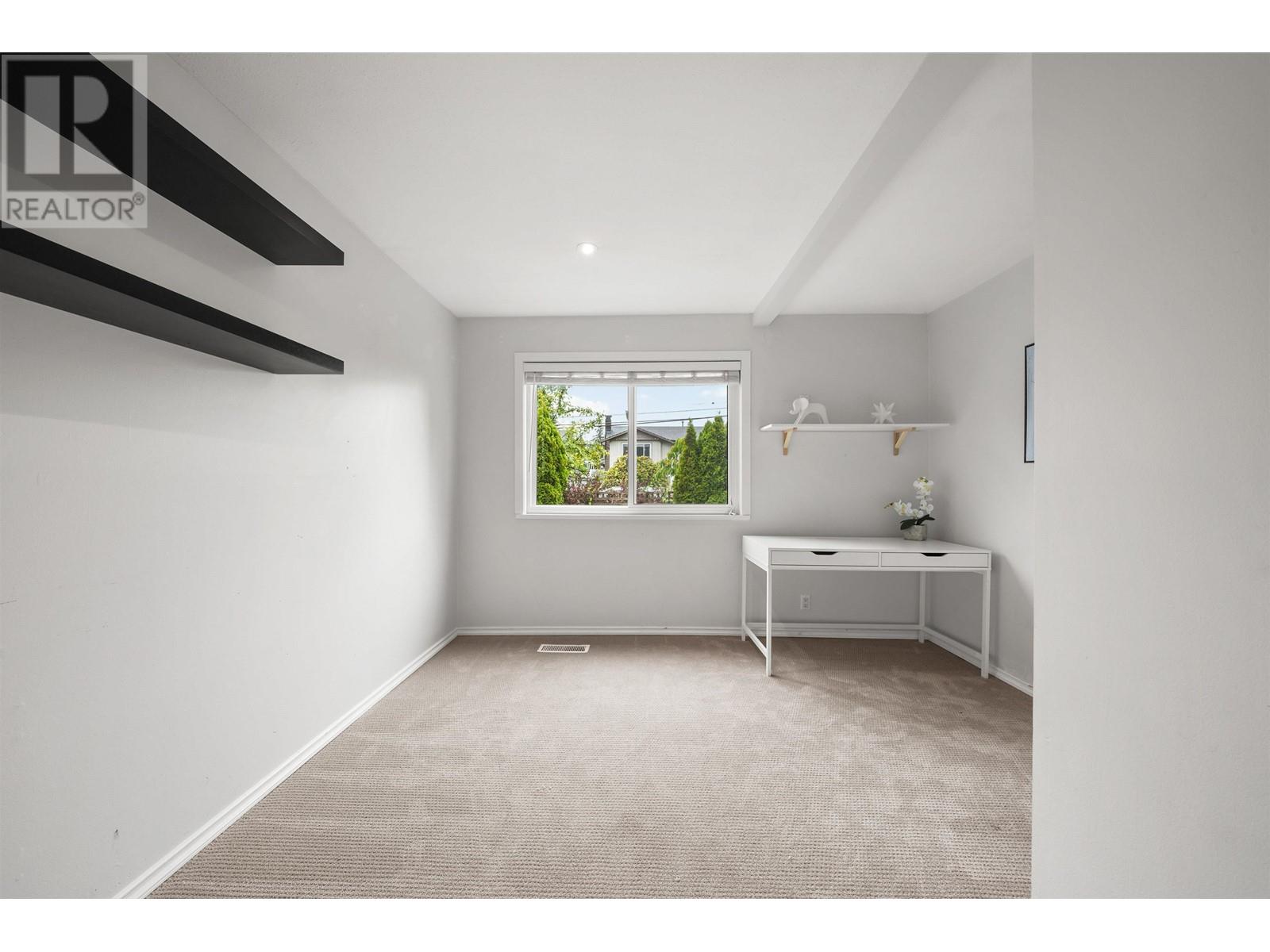 3808 CEDAR DRIVE, Port Coquitlam real estate listing R2985061