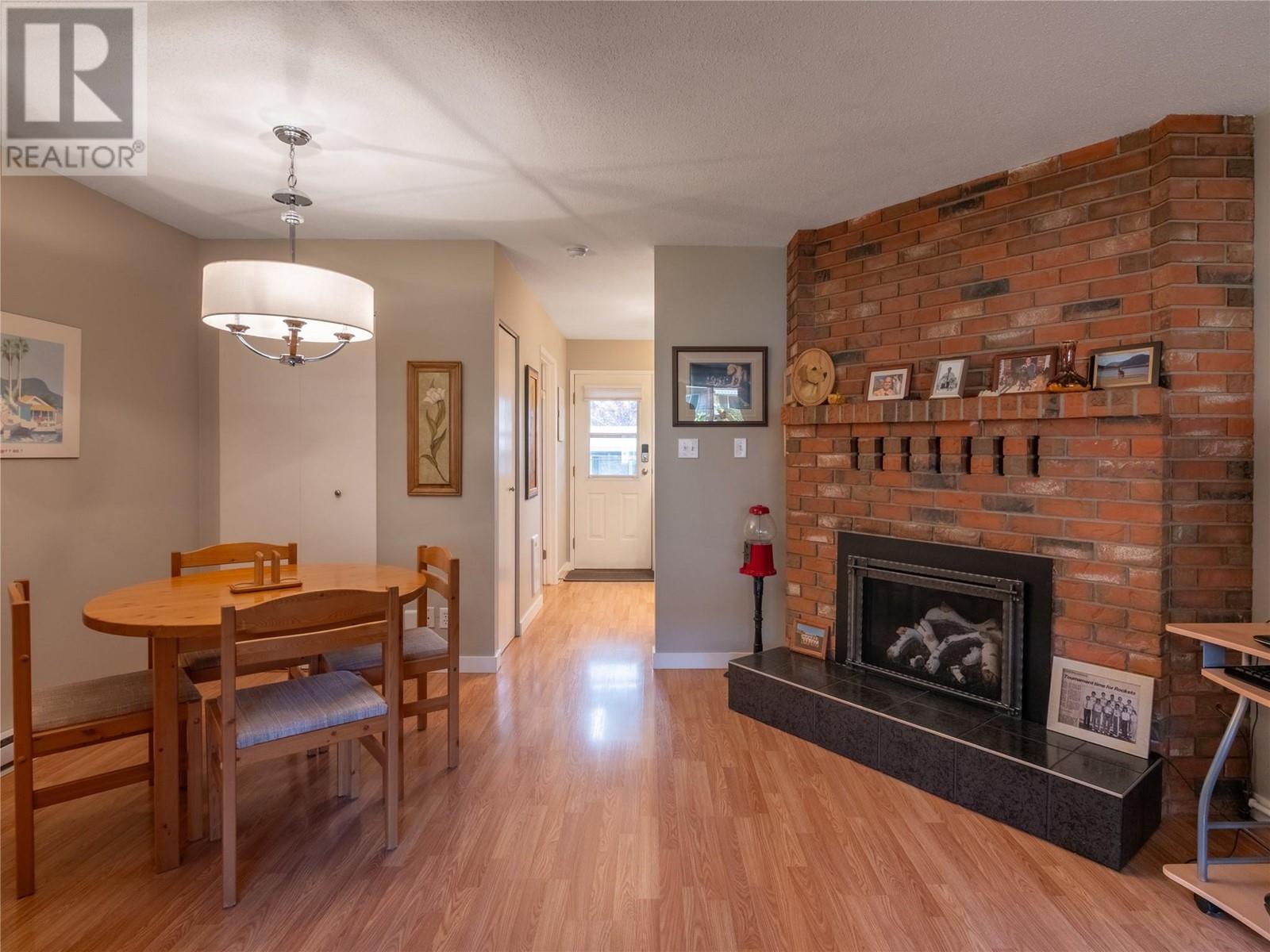 13707 Dickson Avenue Unit# 13, Summerland