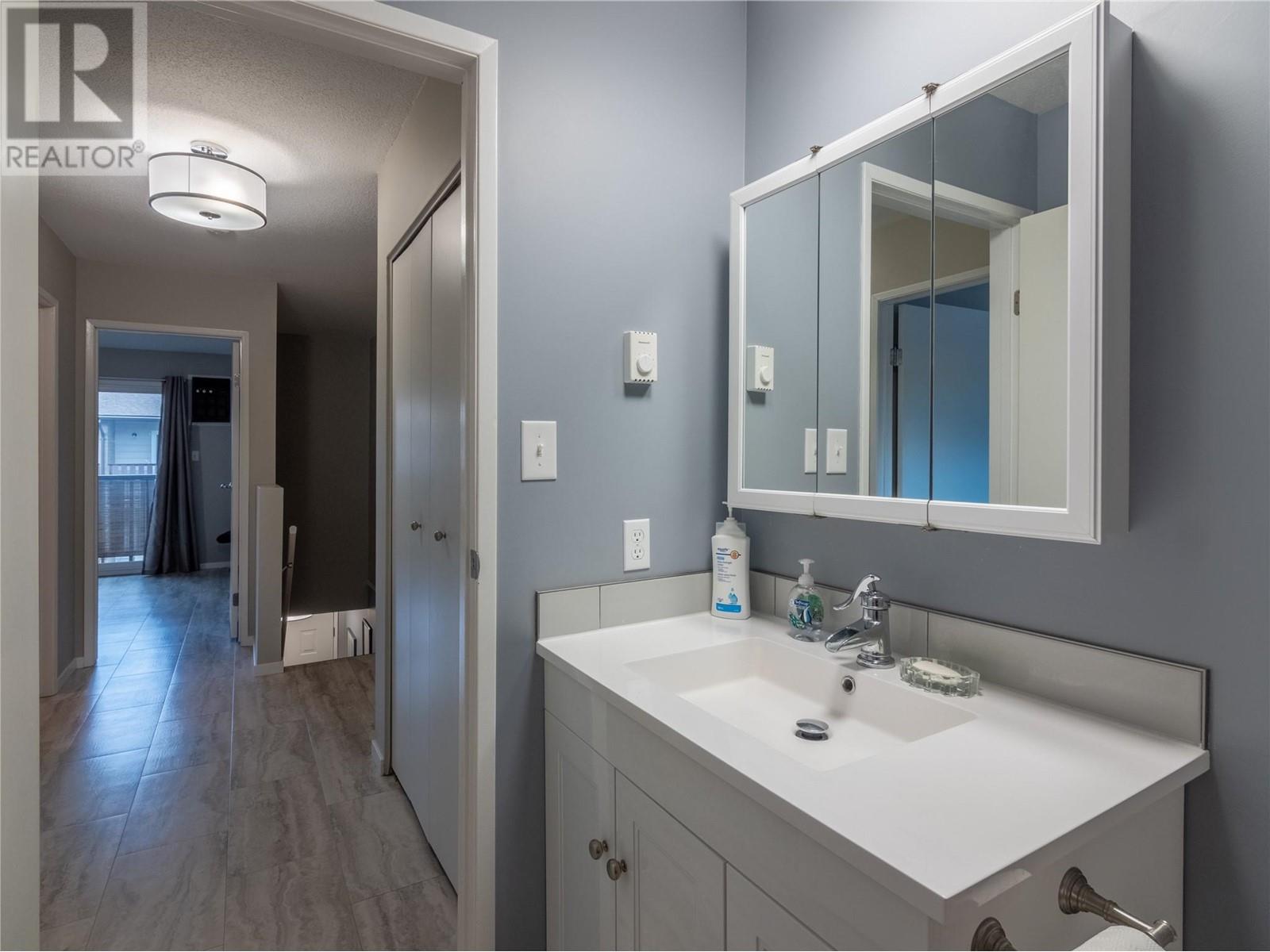 13707 Dickson Avenue Unit# 13, Summerland