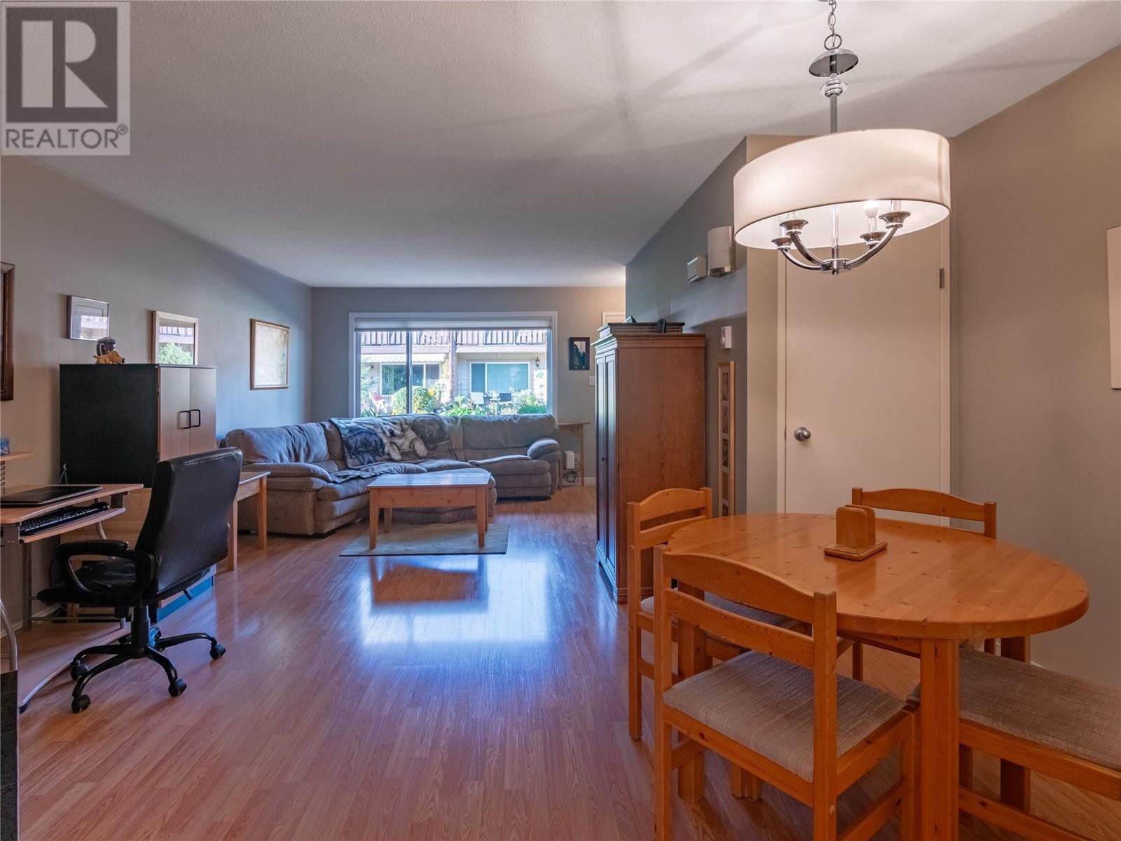 13707 Dickson Avenue Unit# 13, Summerland