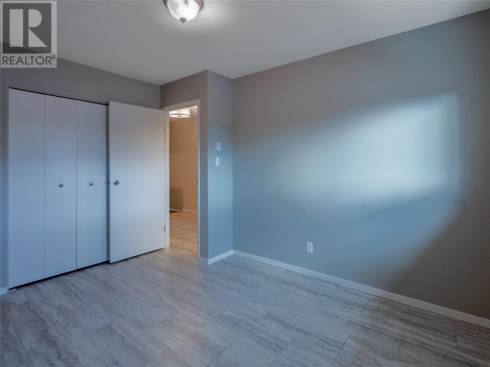 13707 Dickson Avenue Unit# 13, Summerland