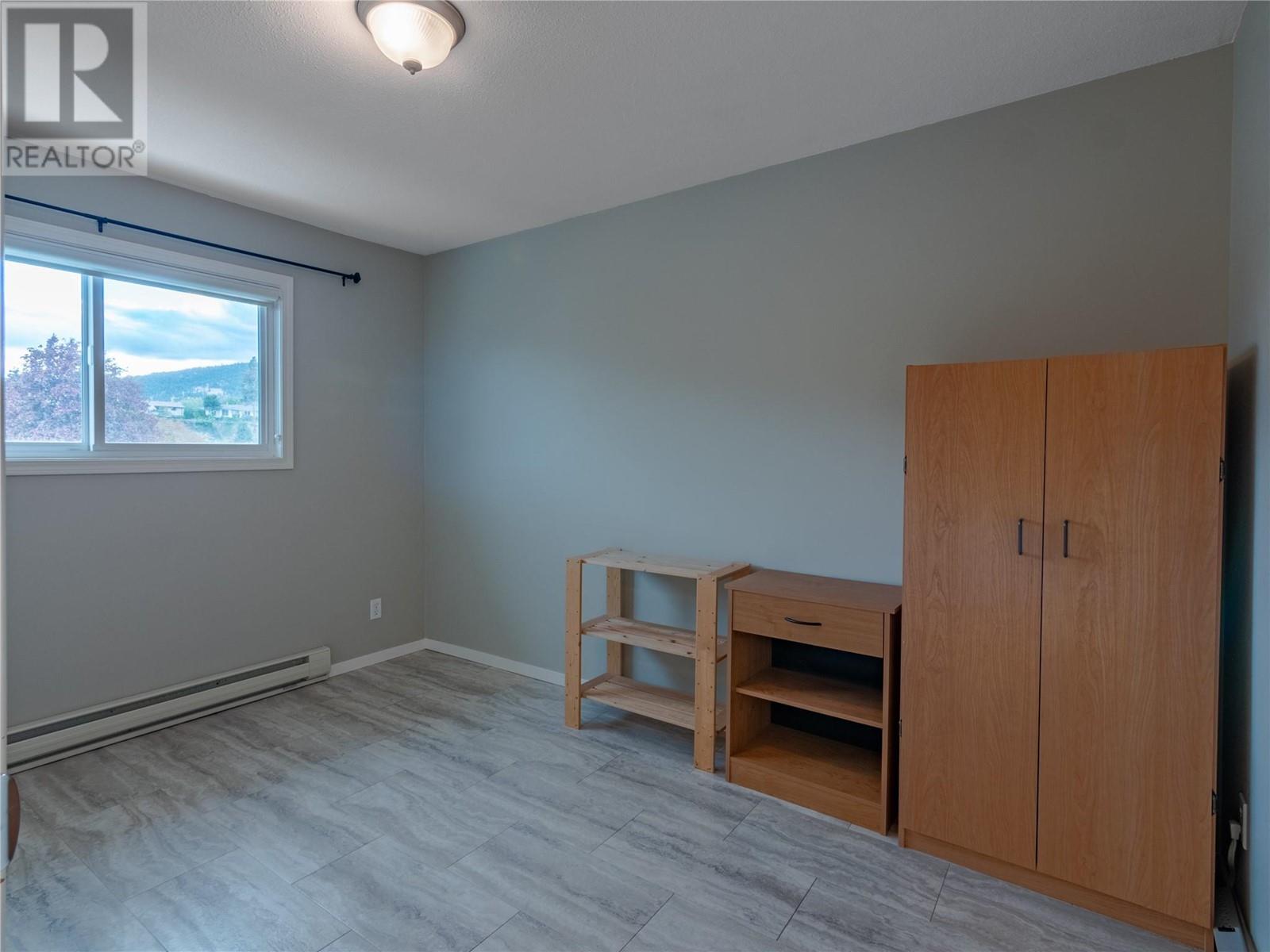 13707 Dickson Avenue Unit# 13, Summerland