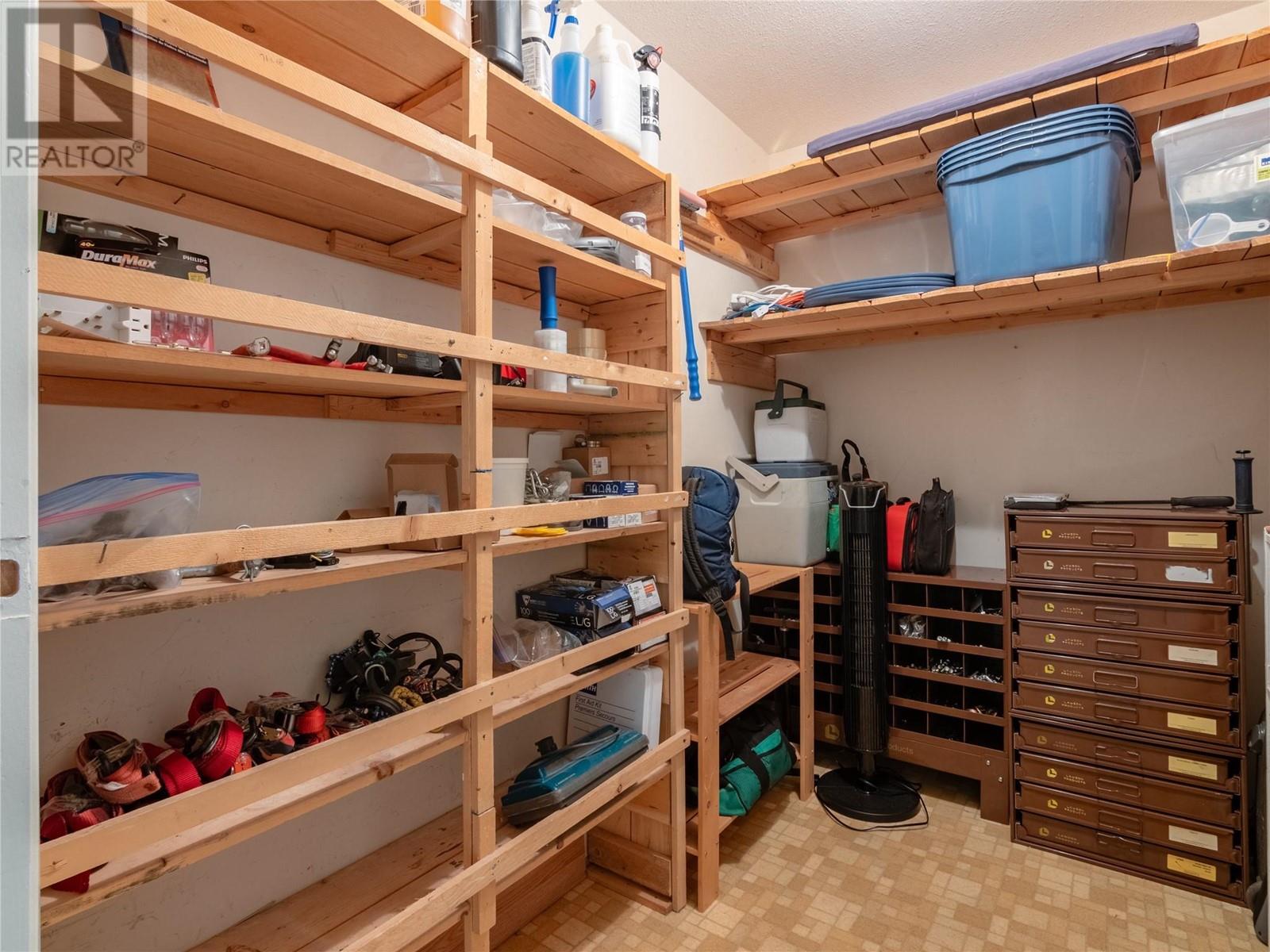13707 Dickson Avenue Unit# 13, Summerland